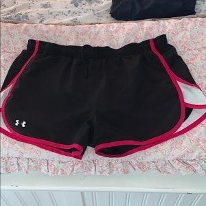 Underarmour athletic shorts